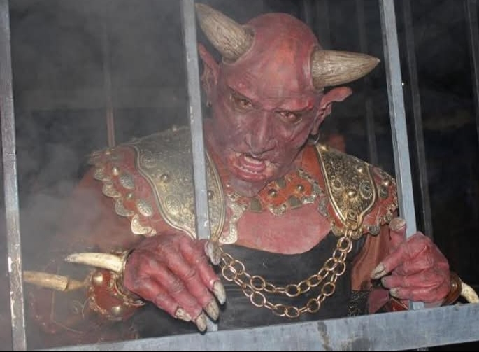 Personaje del pasacalles nocturno Demonium